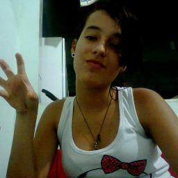- Little Monster Paws Up ! *-*
PAÇOCAS *-----------*