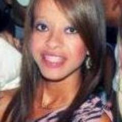 Não preciso provar nada pra ninguém de mim, sou o que sou e dane-se o que pensam, quem me conhece sabe!!! Tenho 24 anos e sou Mineirinha com muito orgulho...