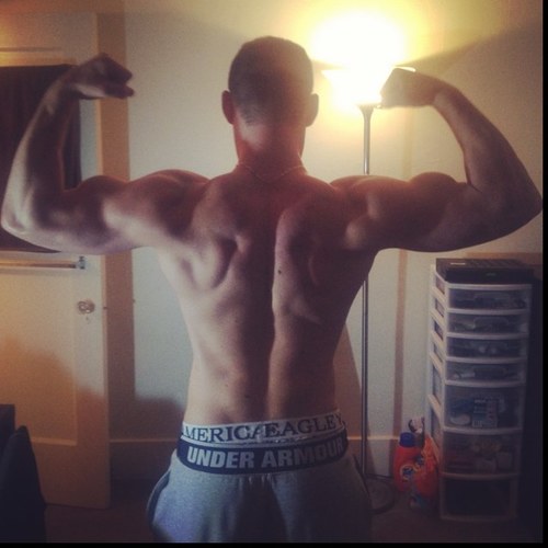 EvanAsroff's profile picture. Bodybuilder, SU Hockey #14, Syracuse University Campus Protein Rep, 
Check out http://t.co/M4oW1Tssoe for the best online deals on all of your favorite supps