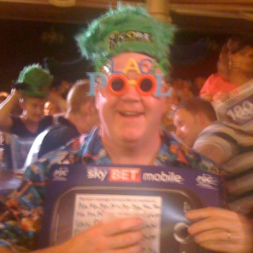 leeds united, leeds rhinos, yorkshire cricket, darts officiado, beer drinker, wine connoiseur, legend in his own lunchtime