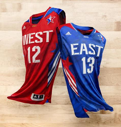 Camisetas de la NBA y de los mejores equipos de fútbol del mundo. Elige la tuya entre mas de 500 modelos diferentes.