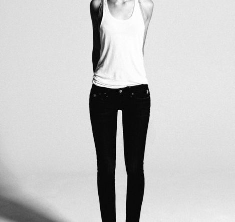 Bulimic. 16. Vegetarian. 103lbs. 5'1. Brazilian. Ana is my best friend, Mia is my confident. Just looking for perfection.