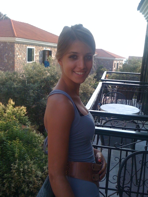 loezje's profile picture. 