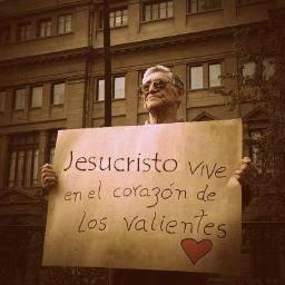 ninguno tome en poco tu juventud , si no se ejemplo de los creyentes en palabra , conducta , amor , espíritu , fe y pureza !