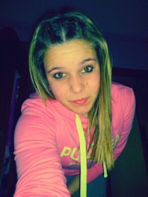 BlasiGonzalez84's profile picture. Mi vida resumida:ÈL / Me gusta comprarme todo lo que veo.Sus besos mi debilidad.