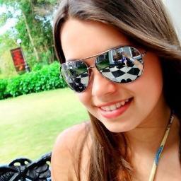 O que é verdadeiro volta? Não. O que é verdadeiro não vai. O que é verdadeiro, permanece'