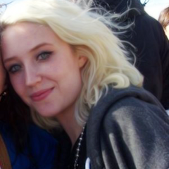 fuckloveless's profile picture. you can be my pyjamas