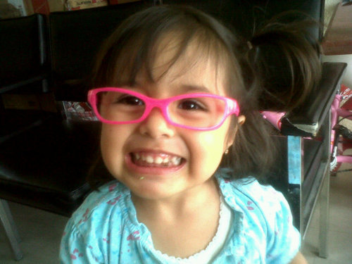 sos_unangelito's profile picture. Para triunfar en la vida, no es importante llegar primero. Para triunfar simplemente hay que llegar, levantándose cada vez que se cae en el camino.