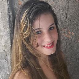 angelahulle1999's profile picture. 