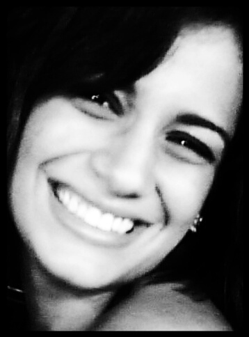 'cada um sabe a dor e a delícia de ser o que é... (;