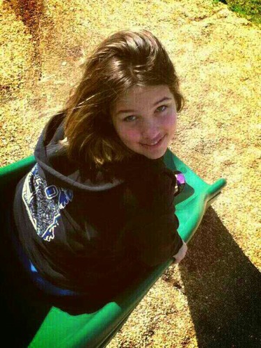 junior 16 April 20th is my birthday follow me on instgram @mmkeedy16