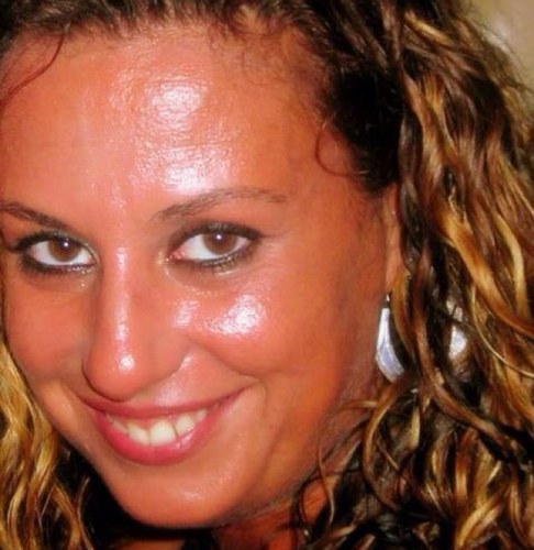 La sonrisa es el mejor complemento de tu corazon...que sonrisa te vas a poner hoy...?