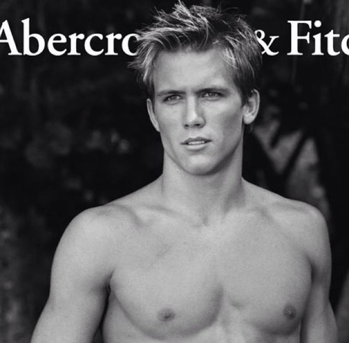 AFconfessions's profile picture. Hey, how's it going! We're a fun place to reminisce about our days in A&F! DM us a confession or email it to Abercrombieconfessions@hotmail.co.uk Cheers!