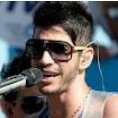 gosto de musicas e de namorar