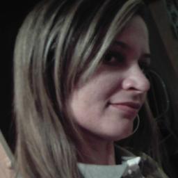 Sou casada com Carlos, evangélica, professora, gosto de ouvir louvores e conhecer novos lugares.