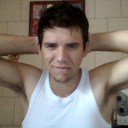 loucos como nós vivem pouco mas vivem como querem !? um cara bem simples. 
Msn : cleiton-mao@hotmail.com add lá