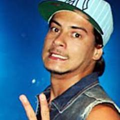 Sempre será ,meu porto seguro, o meu Guarda-costas eu te amo demais @Aguiarthur  Since:  15/02/13  Te amo vida minha,te amo muito principe