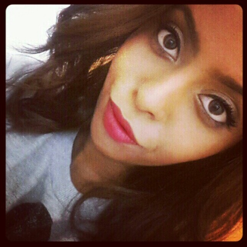 Ever wondered what the speed of light would be if it didn't zigzag? 
 
 Dutch Eritrean in the UK. Instagram: lamissamra