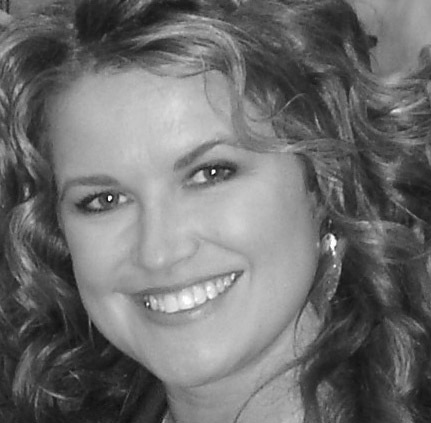 Salon owner, hooked on bass fishing, and loves college football...War Eagle!
