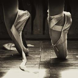 EscDancingQueen's profile picture. DANCING QUEEN - ESCUELA SUPERIOR DE DANZA CLÁSICA
« Si pudiera decirte lo que se siente, no valdría la pena bailarlo »
Tel: 482-4654