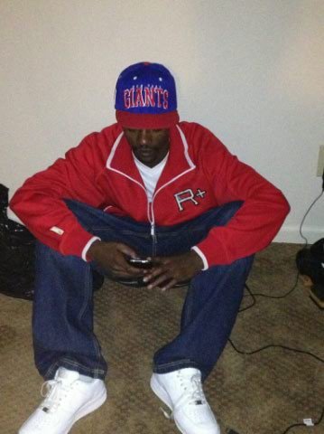 Im A Hard worker from Toledo Oh but I stay in Atlanta Ga I love too Laugh Kick it Go Out And Have Fun Meet New People I do Drink and Smoke A lil Here And There