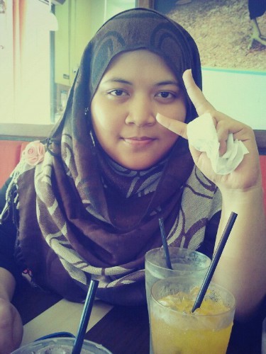 bulat_157's profile picture. betulkan hati, betulkan diri in syaa Allah hidup lebih diberkati. hidup kerana Allah..jgn hidup kerana hambaNya.