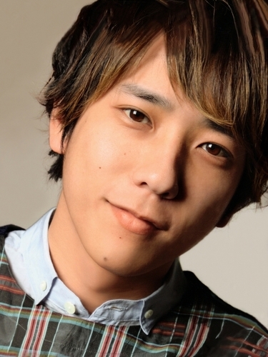 嵐が好きなんですぅ(笑)(笑)最近はサッカー勉強してます