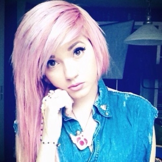 LcdaMuir's profile picture. I play WoW, sometimes.