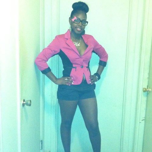 *M()E QUEEN* Has no x fa BS.!! {Follow Me & I Follows Bak}..#TeamKillinYuHoes #TeamDark&Lovely #TeamTeamFukThaNext #TeamCollegeGirl