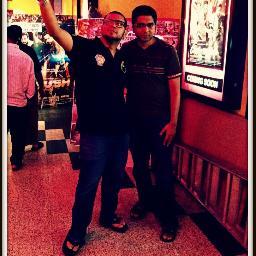 ab khud ki tarif kaise karoon ? ;p........tweeting tweeting little twitter how i wonder what i utter ? :P