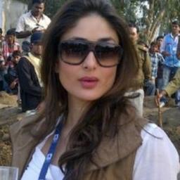 Hello my name z Atiya and i m the biggest fan of kareena kapoor khan