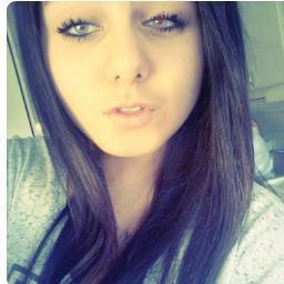 Follow me and i'll maybe follow you back :)

Facebook: Shireen Fidaoui
Instagram: Justacrazygirl 
Kik: Shireenfi 
 

15 year old girl.