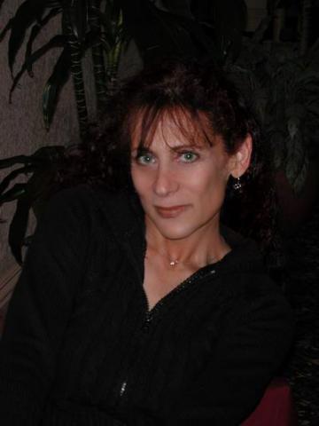 dgirl922's profile picture. 