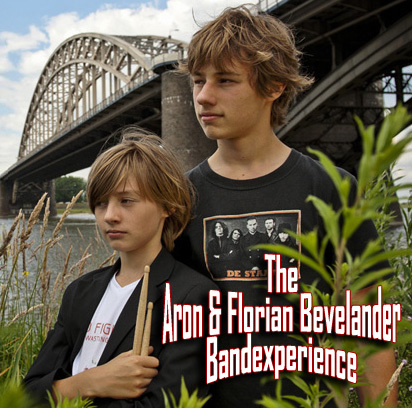 aronenflorian's profile picture. The Aron & Florian Bevelander Bandexperience!! 
Aron en Florian toveren supervette knallende alternative rock uit hun drums en gitaar
