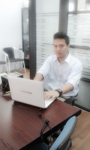 Kain Pelekat lalala