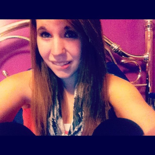 fabiennezex4435's profile picture. If you do a Google search for We bought a zoo porno parody, nothing comes up. That's fucked up, right? Right?!