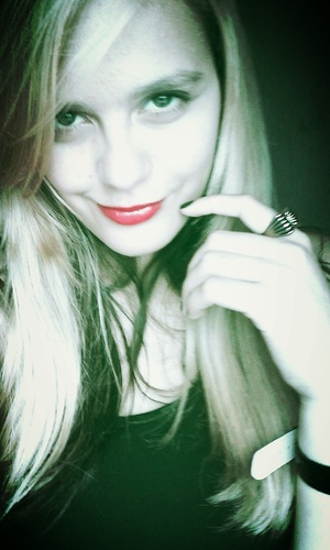 .COORINTHIANA ♥ , animada, divertida .17 anos. ,Curta & grossa com quem Merecer ,  é isso ai ;)