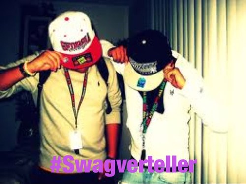 ♛wij tweeten / retweeten leuke , grappige en herkenbare dingen ♛ help ons naar de 1000 followers