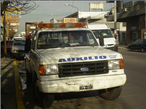 Auxilios Mecanico Lugo: Nos encontramos en la Matanza Prov. de Buenos Aires, Ramos Mejia; prestamos todo tipo de Servicios Para Camiones, Auto, Moto etc.