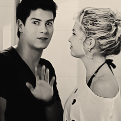 You' re my favorite song ♥ .Meus anjos esse FC é dedicado a vcs q entraram na minha vida e vão permanecer ETERNAMENTE ზ Vcs são minhas inspirações.. ♥