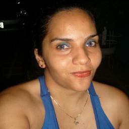 Fanática de Dios, la vida, del Amor, de mi país. Militante de la vida, Libre pensadora, Amante de la Libertad y honestidad. Mas venezolana q la Arepa.