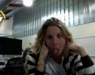 Joycelyndcma's profile picture. 