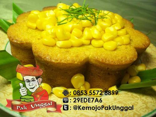 Kue Bolu Kemojo Pak Unggal khas Pekanbaru, Riau. Rasanya lebih enak, lembut, & tahan lama. Cek FAVORITE... info order 085355728899|BB 29EDE7A6