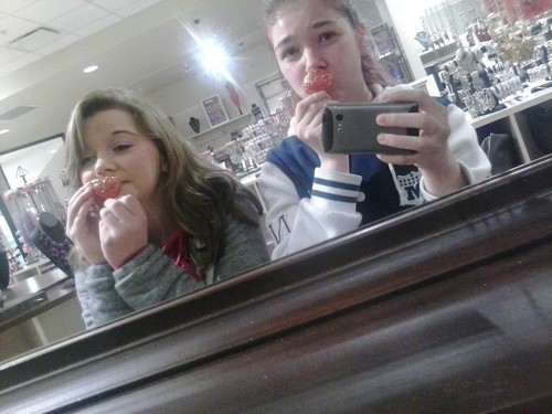 The name is Jennifer . My Best Friends name is wesley (: soccer is my life & :D earth now . heaven later 3 well bye (;