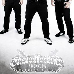 Sing hard n' speed since 2006-
PUNK ROCK n' RULES!
fastdifference are :
@ptxmudder /guitar,voc.
@teragedy /bassist,backvoc.
@anessjoey /drummer,backvoc.