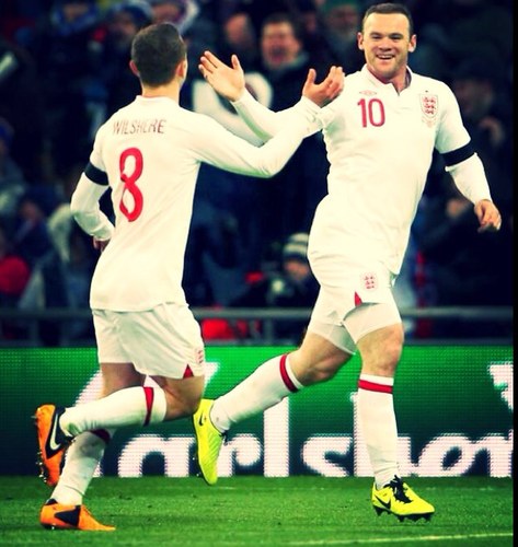 We aim to connect all football fans across the country, we will RT any messages. Personal account @JamesAllen_17 #twitter92