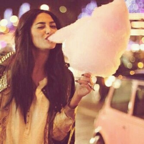 أميري  وُ إن رأيتُك للمره الألف لنّ تتغير تِلك النبضهَ التي أشعُر بهُا حينْ أرَاك .