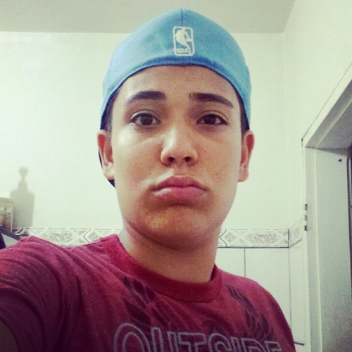Hoje estou feliz pq sonhei com vc. ¥