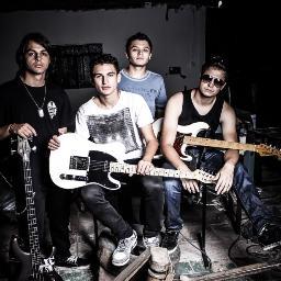 Banda In Pacto: @nickeinpacto /Guitarra/Vocal, @LuIn_Pacto /Contra-Baixo, @Eliezervieira90 Vocal/Guitarra, @Guih_inpacto /Bateria - Rock