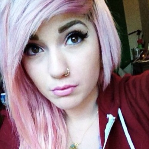 Hey guys i'm Leda an 18 year old cat-loving youtuber love all my fans so much! { This is a fanbase for Leda~ :3 } http://t.co/P4WQ6IPE